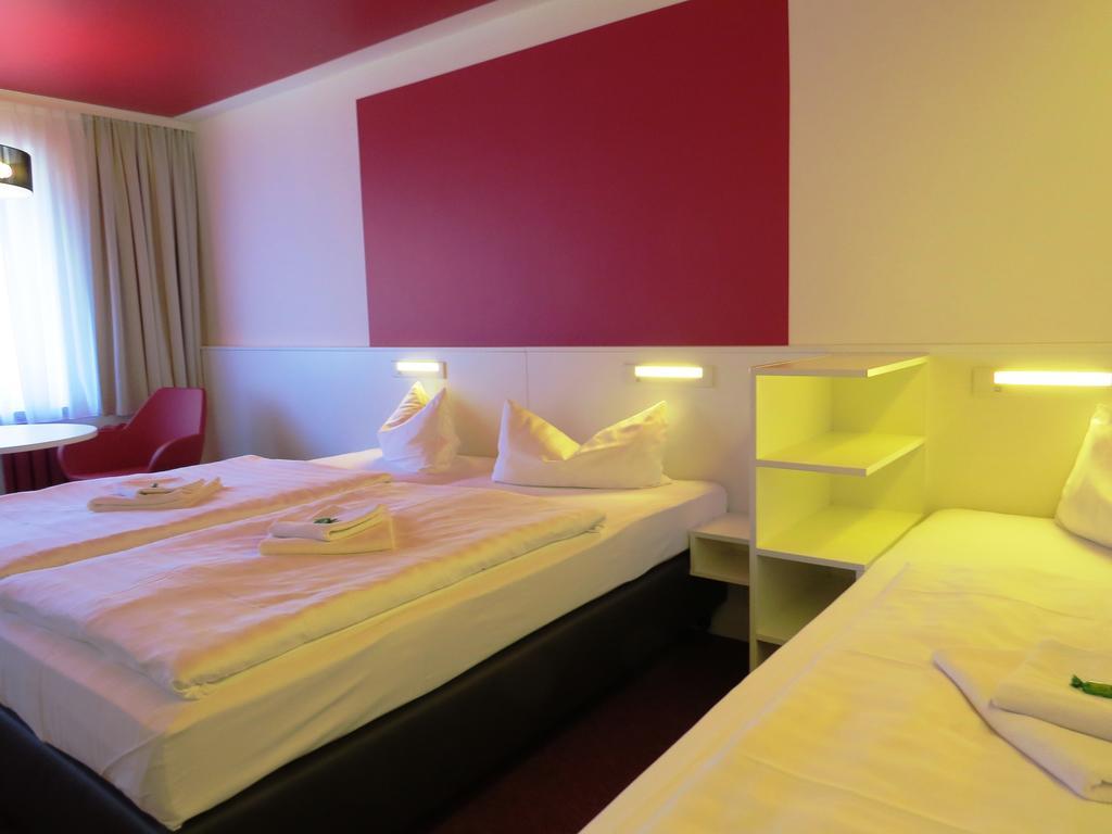 KA&KA Hotel Garni Warsow Zimmer foto
